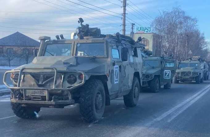 У Маріуполі російські військові вбили цивільного: джип Шторм V протаранив легковик