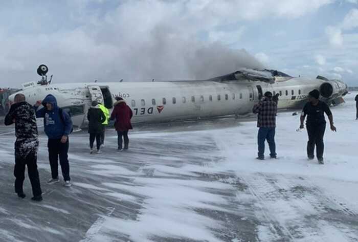 З’явилося відео аварії літака Delta Air Lines в аеропорту Канади