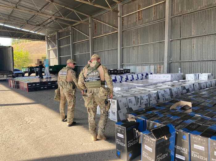Боротьба з контрабандою в Україні: відсутні результати, за півтора року не винесено жодного реального вироку