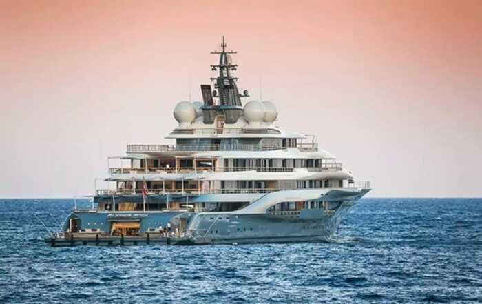 Російський олігарх Каменщик продав яхту вартістю 450 мільйонів доларів принцу з ОАЕ - ЗМІ
