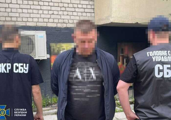 У Києві у співпраці з Сирським викрили масштабну корупційну схему переведення військових на “тилові” посади за хабарі