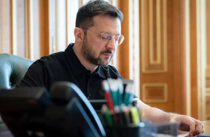 Зеленський ввів санкції проти китайських компаній, причетних до постачання деталей для БпЛА в РФ