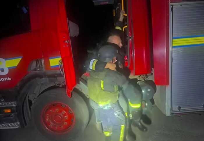 У Нікополі РФ вдарила по рятувальниках, що ліквідовували наслідки попередньої атаки