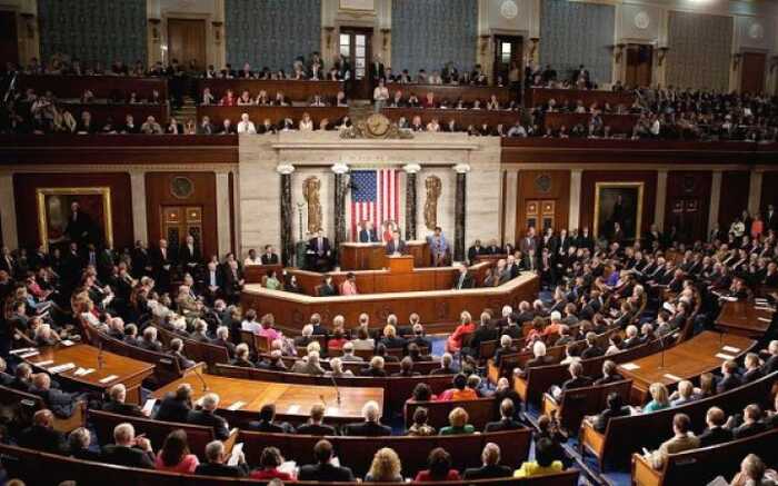 Палата представників США підтримала продовження військової допомоги Україні — конгресмен Дон Бейкон