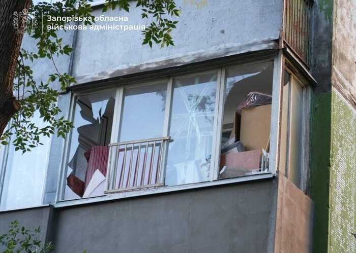 Росіяни атакували Запоріжжя та Василівський район: поранено трьох жінок, пошкоджено будинки