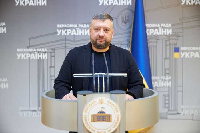 НАБУ та САП викрили масштабну корупційну схему із закупівлі дронів та РЕБ: серед затриманих — народний депутат