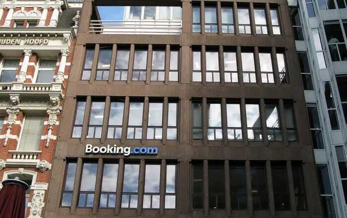 Понад 10 тисяч готелів приєдналися до позову проти платформи Booking.com