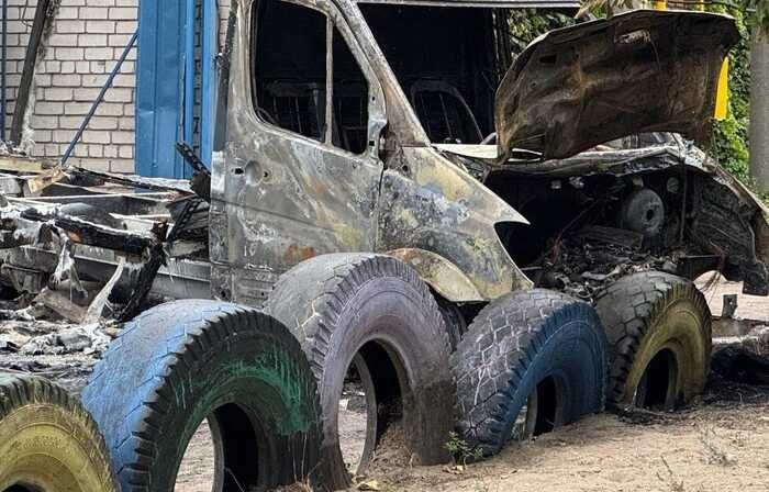Росія вдарила дронами по Дніпропетровщині: спалахнули пожежі, постраждали четверо людей
