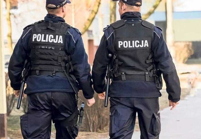 У Польщі депортували українця, який пошкодив поліцейську машину