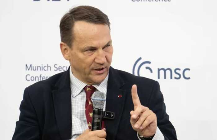 Сікорський запросив «Мадяра» до Польщі, не зважаючи на санкції Угорщини