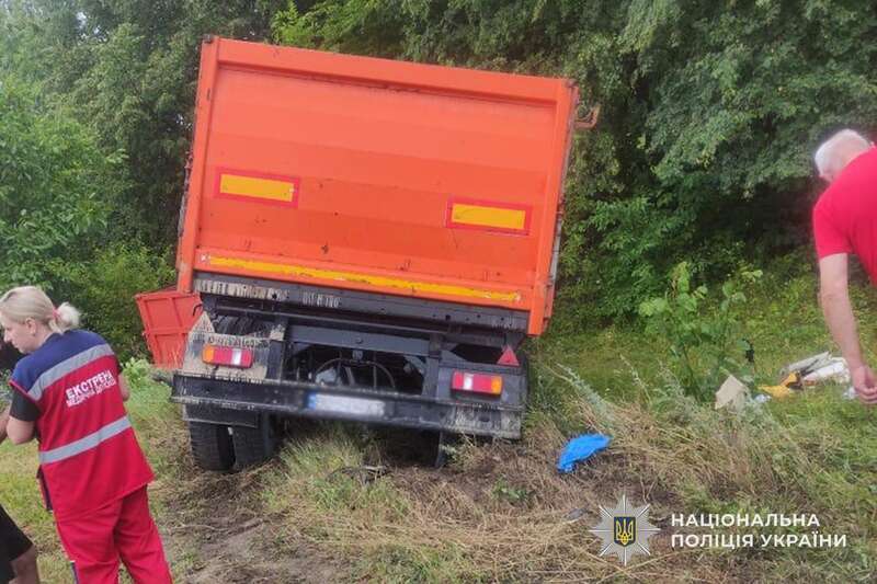 Від авто залишилася купа брухту. У ДТП на Тернопільщині загинули четверо людей фото 1
